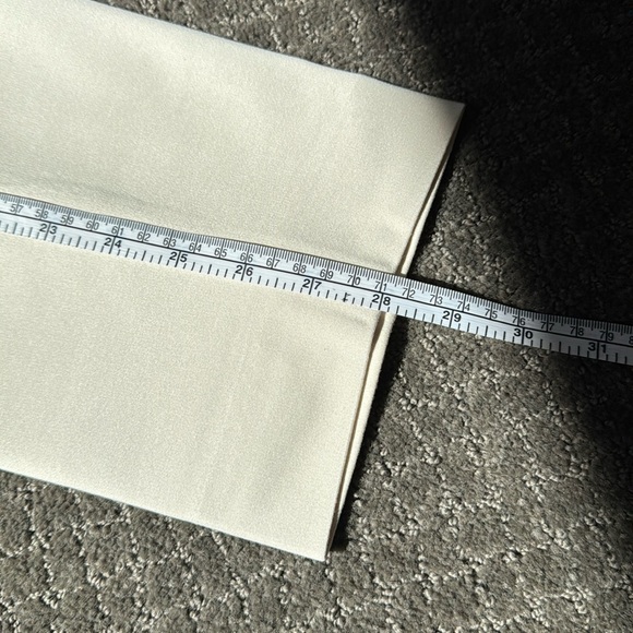 Elegant MaxMara Cream Trousers - Picture 4 of 5